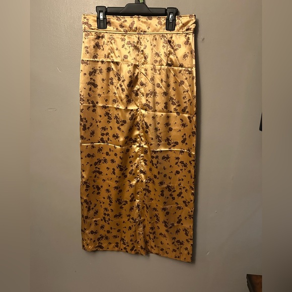 Zara Floral Satin Midi Skirt - copper/brown size M - Picture 2 of 9